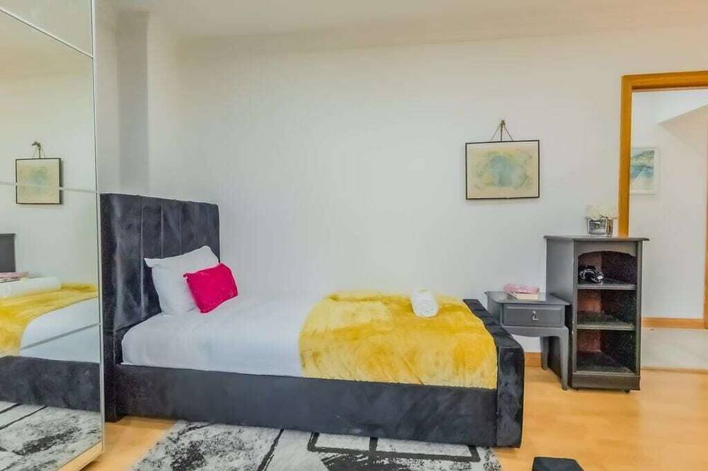 6Br Mansion With Games Room & Hot Tub in Cardiff, Cardiff und Umgebung