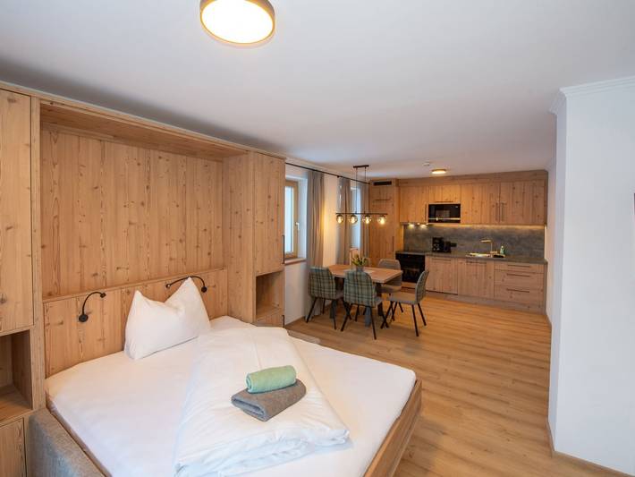 Ganze Wohnung, Direkt an der Piste gelegen mit Sauna im Haus. in Hinterglemm, Saalbach-Hinterglemm