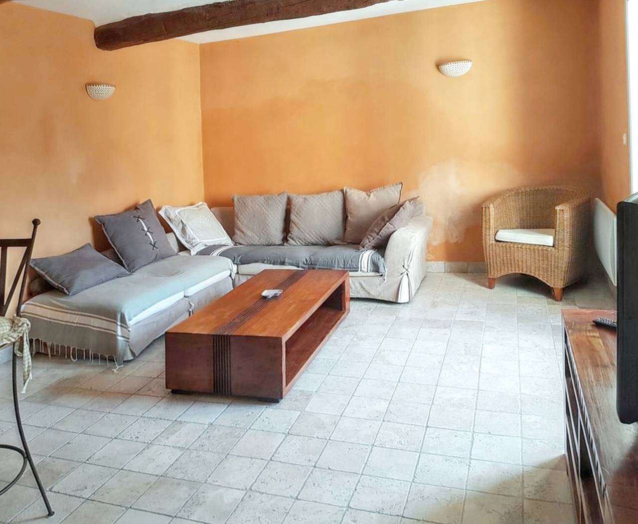 Casa cómoda en Aubignan con piscina compartida in Aubignan, Vaucluse