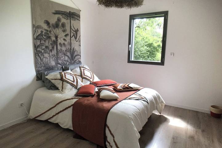 Location de vacances pour 6 personnes, avec terrasse et jardin, animaux acceptés à Varaire - 4