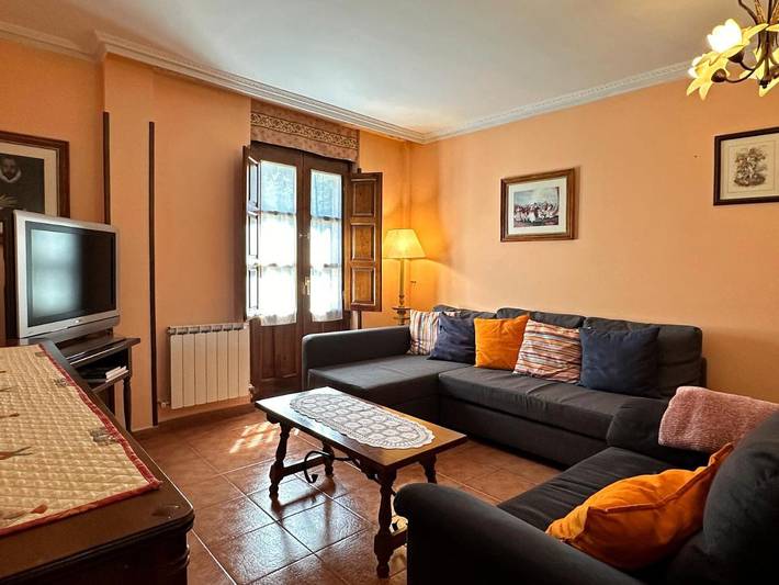 Apartamento para 7 personas, con balcón y vistas en Santo Domingo de Silos