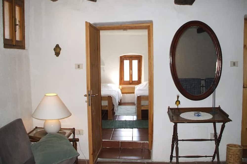 Gemütliches Haus mit Blick zum Meer in Glori (Molini di Triora), Molini di Triora