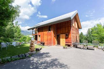 Chalet pour 12 personnes, avec terrasse et jardin, animaux acceptés dans Hautes-Alpe