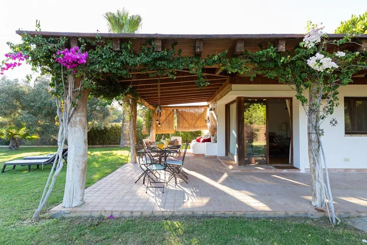 Villa für 4 Personen, mit Ausblick und Garten - 1