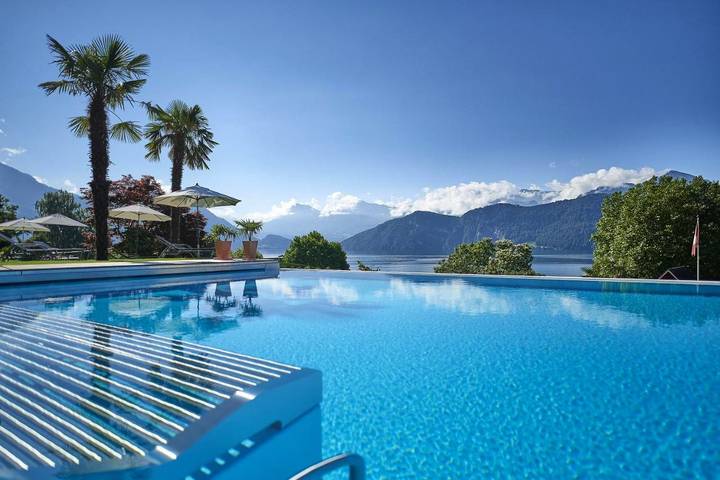 Hôtel pour 4 personnes, avec jacuzzi et sauna ainsi que jardin et piscine, animaux acceptés à Weggis - 3