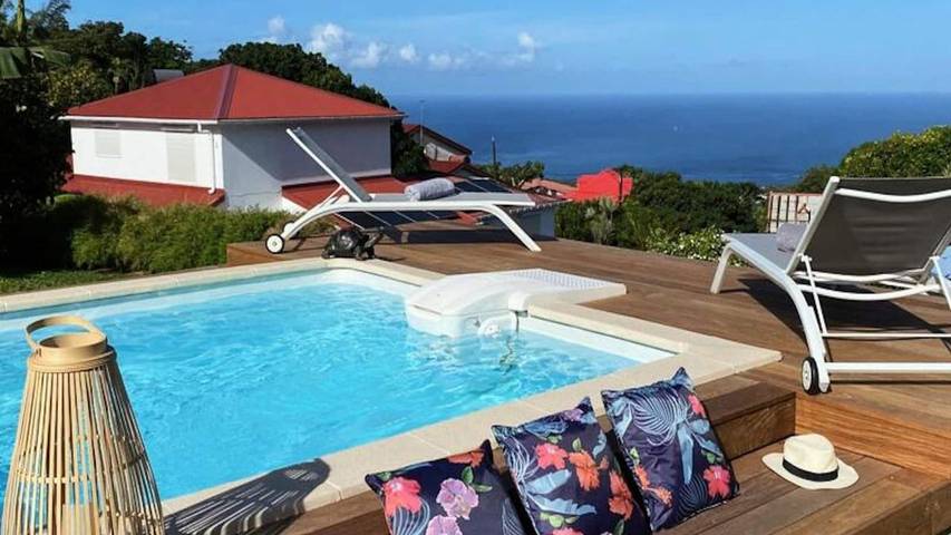 Gîte pour 7 personnes, avec piscine et jardin à Gourbeyre - 4