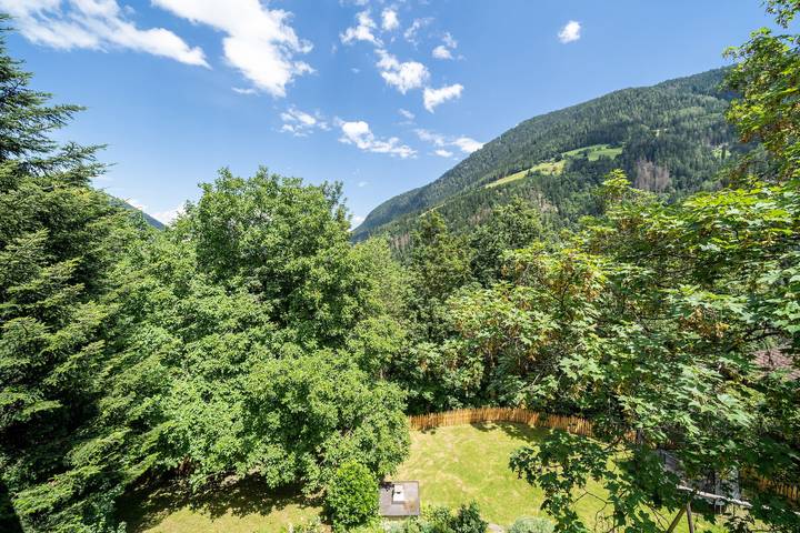 Ganze Wohnung, Ferienwohnung 'Mayrhof Ahorn' mit Bergblick, Wlan & Balkon in St. Pankraz, Ortleralpen