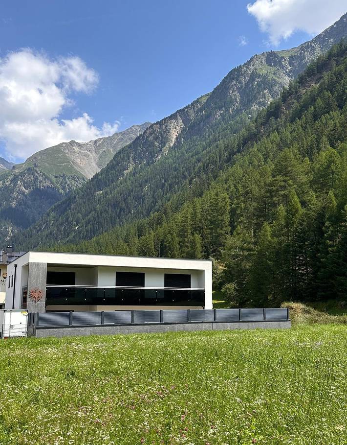 Ferienhaus für 9 Personen, mit Terrasse und Sauna im Ötztal - 3