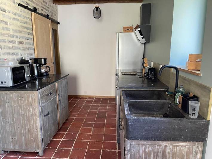 Location de vacances pour 4 personnes, avec jacuzzi et terrasse ainsi que piscine et jardin à Teloché - 3