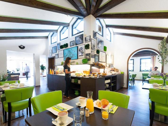 Hotel für 6 Personen, mit Terrasse und Garten sowie Pool und Sauna in Leverkusen - 4