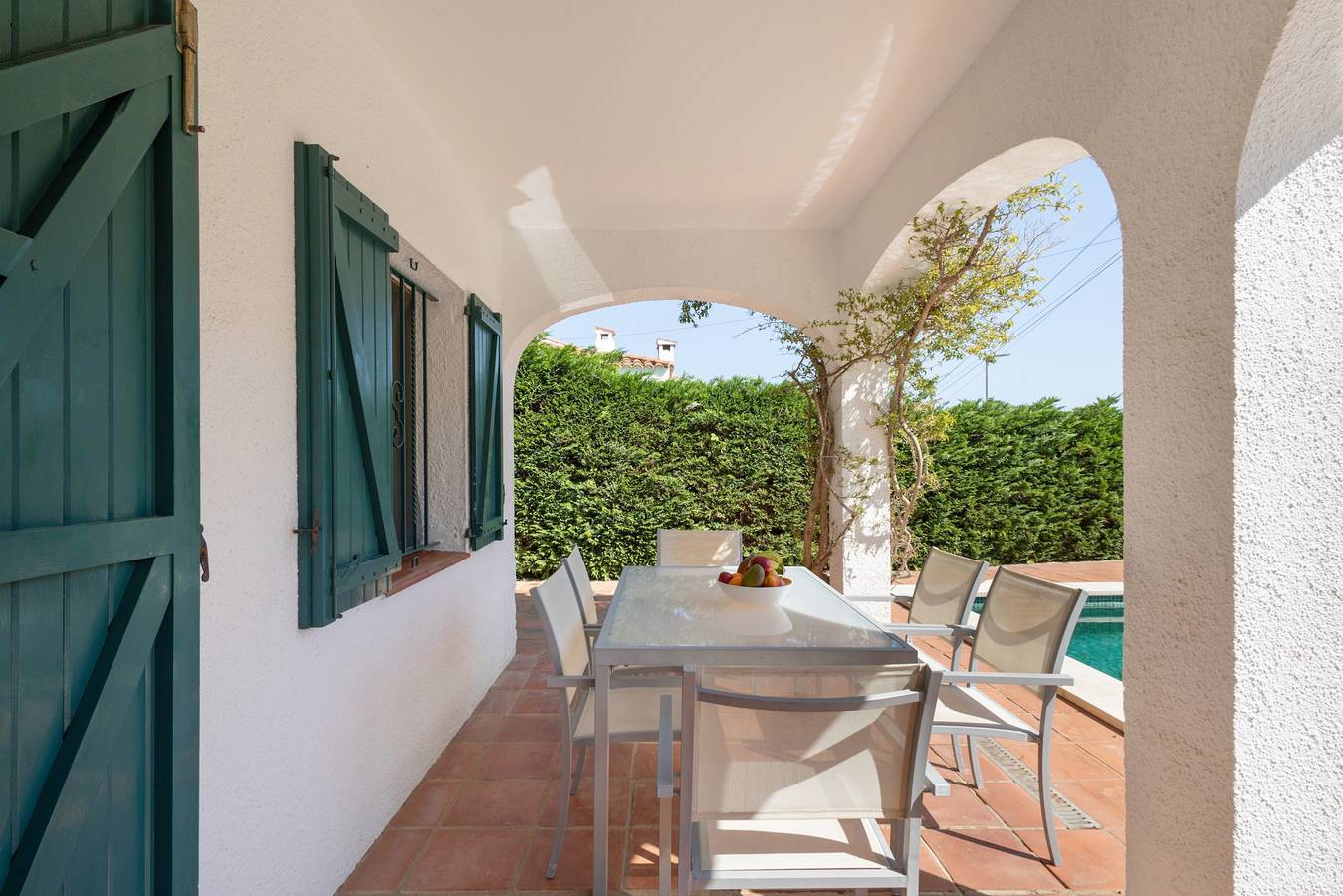 Villa mit Pool, nur 700 Meter vom Strand entfernt. in Pals, Costa Brava