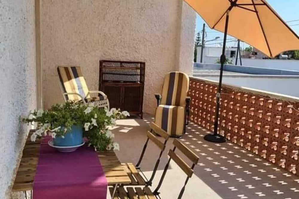 Appartamento intero, Villa Aurora, splendida vista mare, Salento! Ideale per famiglie. in Marina di Lizzano, Lizzano (disambigua)
