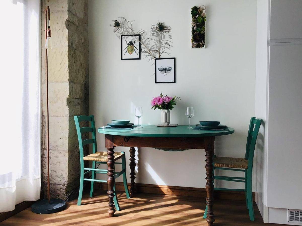 Appartement entier, One-Bedroom Apartment in Les Rosiers-sur-Loire, Vallée de la Loire