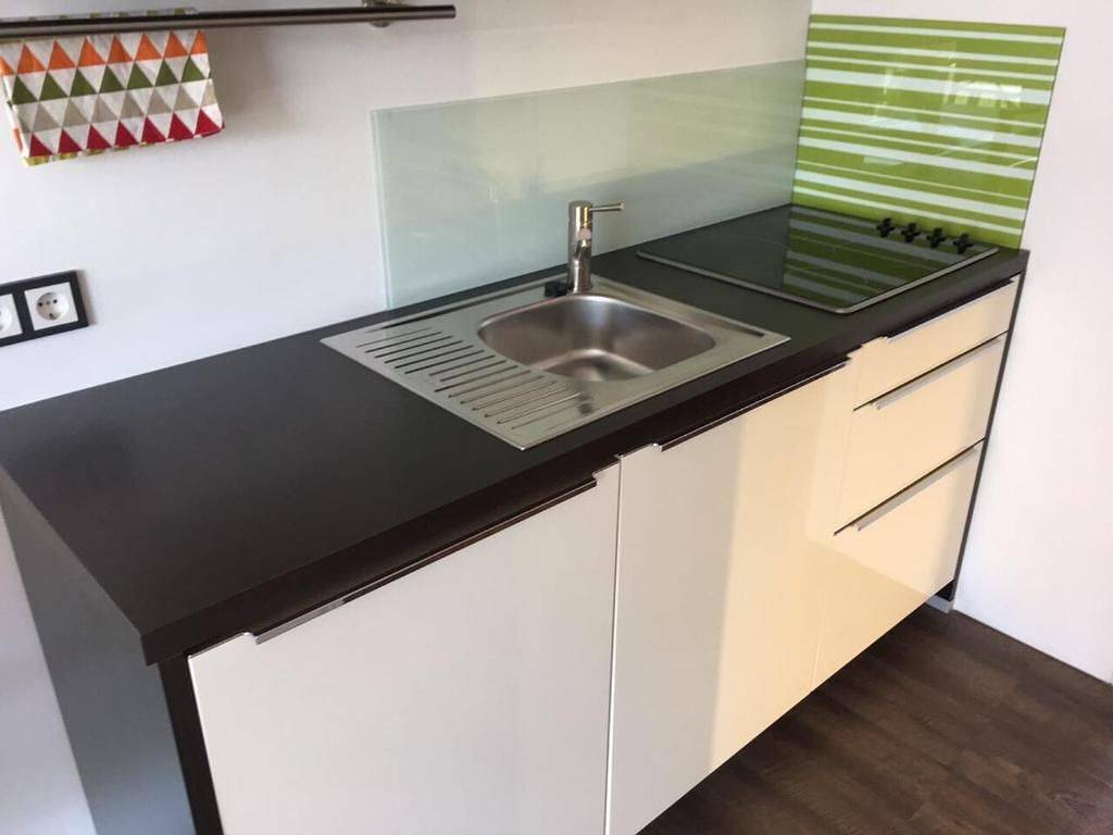 Ganze Wohnung, Modernes See und Mehr Apartment 2 mit überdachter Terrasse und Gartenblick in Stetten, Obersee (Bodensee)