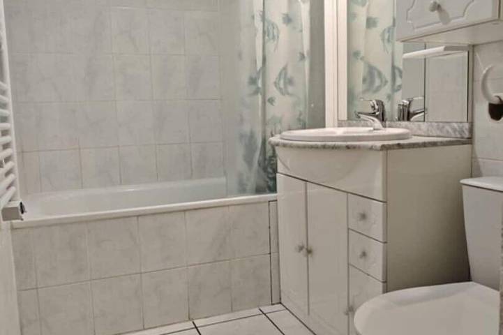 Apartamento entero, 2-Bedroom Apartment in Plagne Village: Ski-in, Ski-out in Plagne Villages, La Plagne-Tarentaise