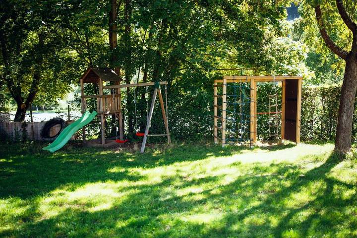 Camping für 4 Personen, mit Terrasse in Rheinland-Pfalz - 4