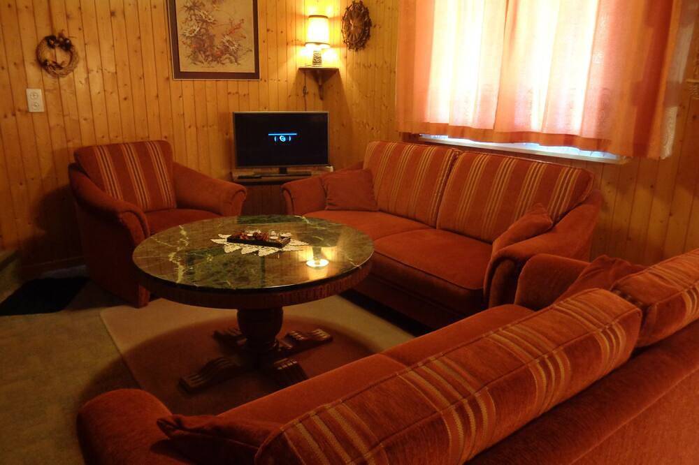 Chalet in herrlichem Wander- und Skigebiet mit tollem Blick auf die Bergwelt in St. Niklaus, Walliser Alpen