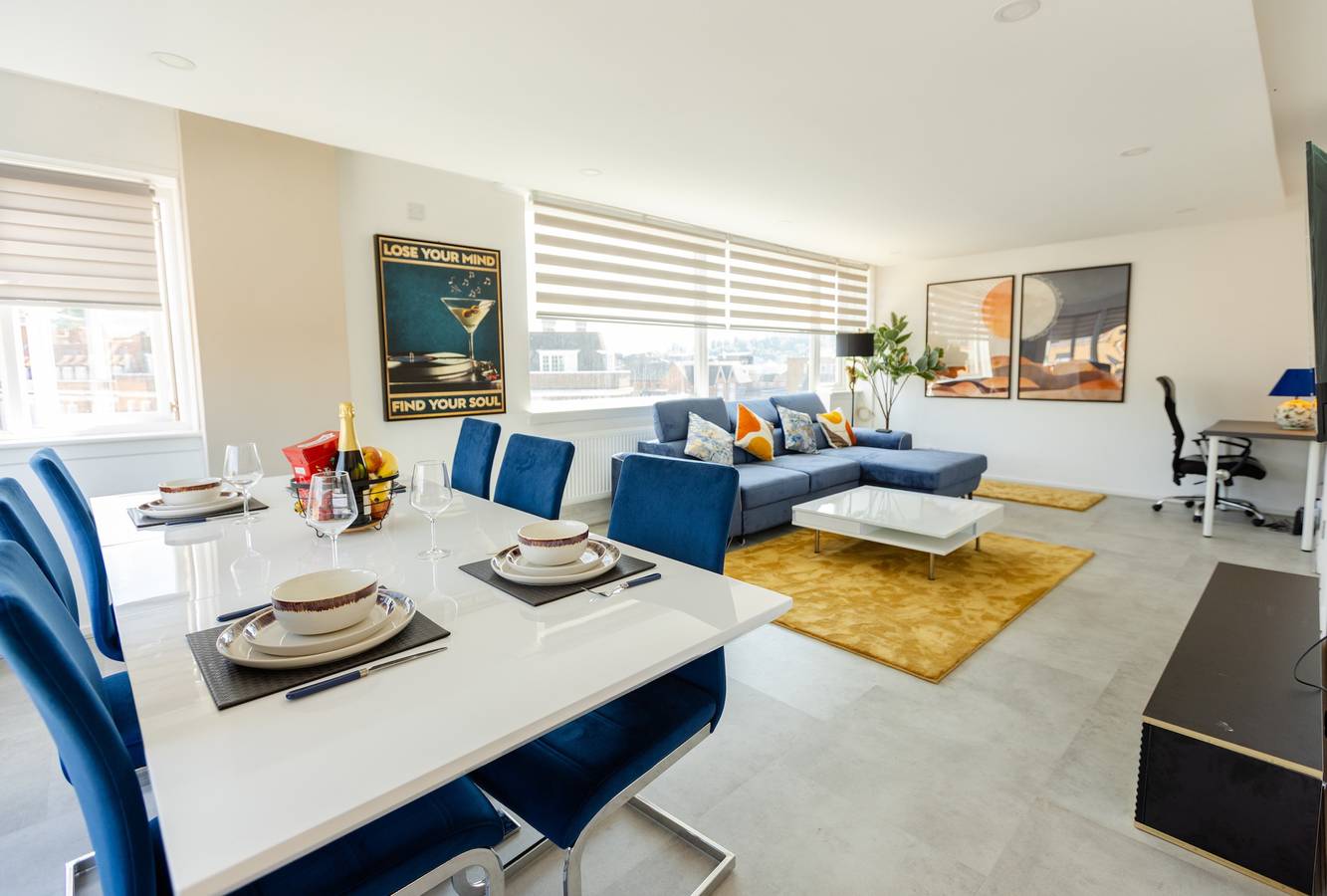 Apartamento vacacional entero, Apartment - Sleeps 6 - Parking - Wifi in Guildford, Surrey
