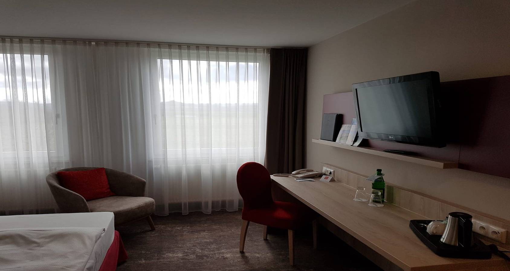 Entire holiday apartment, Best Western Hotel Erfurt-Apfelstädt - single room in Apfelstädt, Nesse-Apfelstädt
