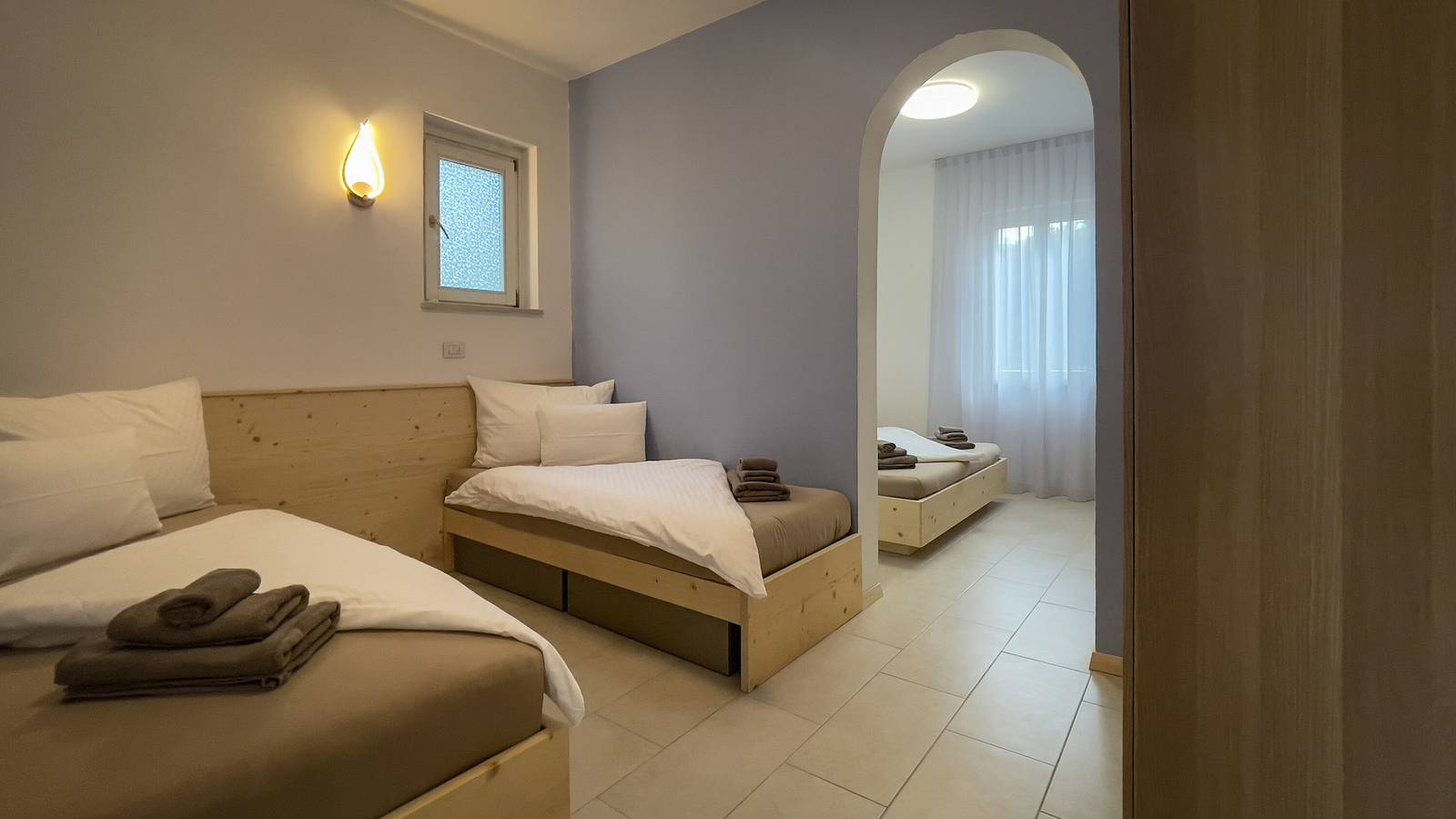 Villa "Venezia Bardolino" mit Blick auf den See und Garten in Bardolino, Gardasee-Berge