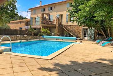 Cottage pour 13 personnes, avec jardin ainsi que piscine et vue, animaux acceptés à Saint-André-de-Roquelongue