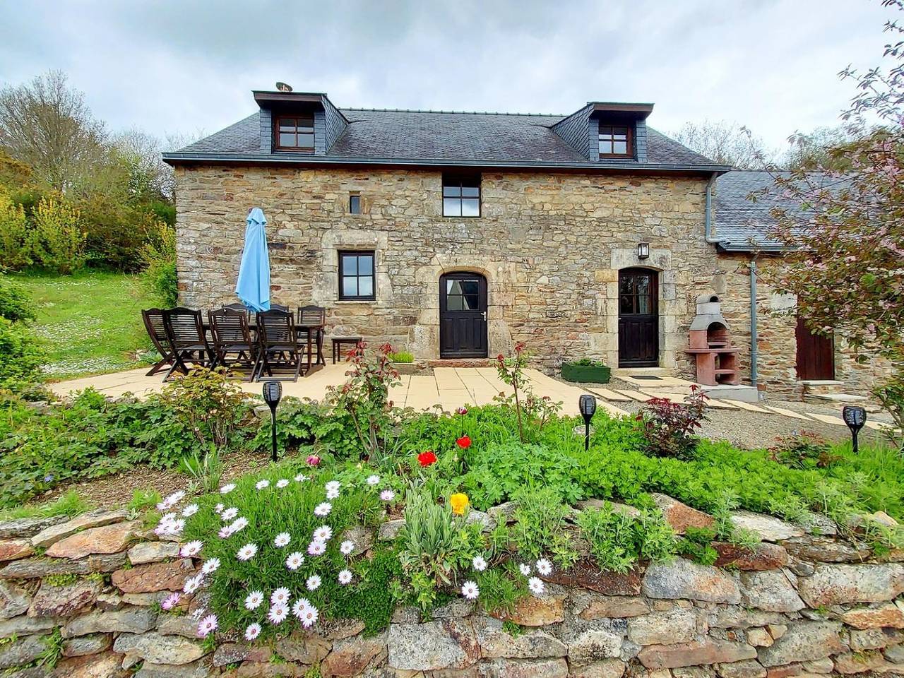 L'Hirondelle in Baudio, Pontivy region