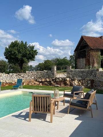 Chambre d’hôte pour 4 personnes, avec piscine ainsi que jardin et vue à Cuzance