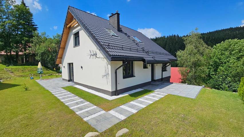 Dom wakacyjny dla 16 osób, z widok i ogród, zwierzęta dozwolone w Sienna Czarna Góra