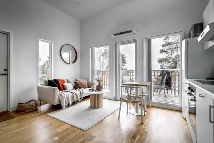 Villa für 3 Personen, mit Seeblick und Garten sowie Ausblick und Sauna in Schweden - 2