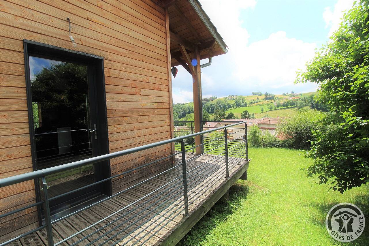 Gîte für 4 Personen mit Terrasse in Chambost-Longessaigne, Rhône