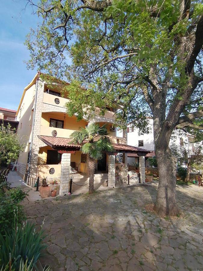 Slim apartman i sobe in Medulin City, Medulin