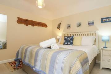 Holiday Home for 4 People in Falmouth (Cornwall), South West England, Photo 1