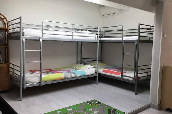 Location de vacances pour 12 personnes, avec jacuzzi et jardin, animaux acceptés à Saint-Laurent-d'Aigouze - 4