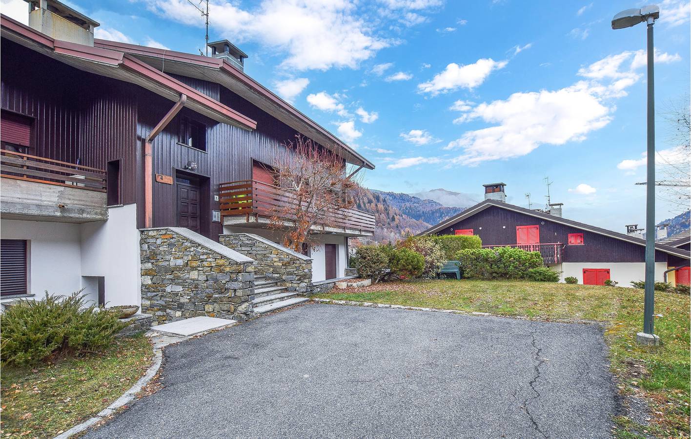 Appartamento intero, Appartamento Ski-In Garden con WiFi e parcheggio in San Pietro (Corteno Golgi), Corteno Golgi