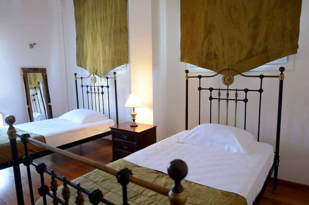 \"Spiti Soueref\" - Venetian Style in Moraitika, Korfu