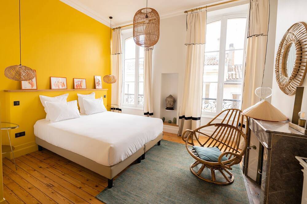 Double Room Mandalay  ideal for couple in Bordeaux, Bordeaux en omgeving