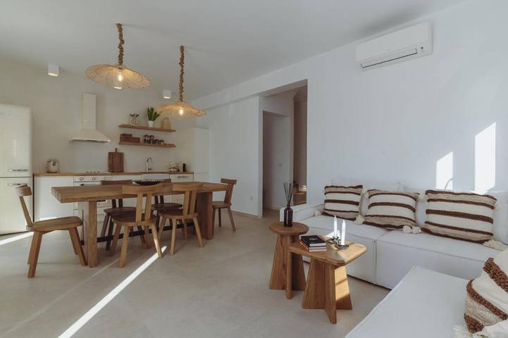 Chalet para 8 personas, con balcón y piscina además de vistas y jardín - 1