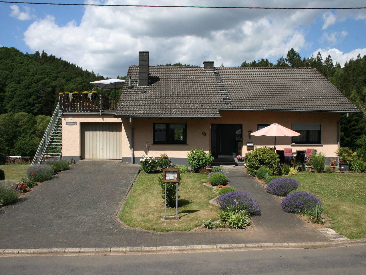 Ganze Ferienwohnung, Ferienwohnung Hockelmann - 2-Bettwohnung -Nichtraucher- in Densborn, Vulkaneifel