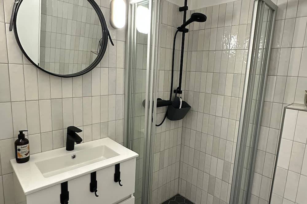 Ganze Wohnung, Ferienwohnung Strandnah in Norddeich, mit Balkon und Parkplatz in Norddeich, Norden und Umgebung