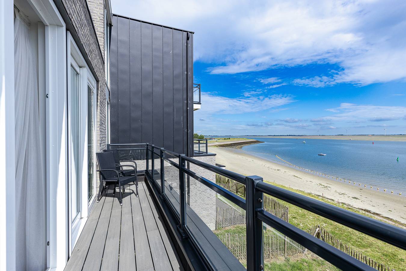 Ferienwohnung am Wasser - mit 2 Balkonen | Nr. 22 | 2 - 4 Pers. | Vista Maris in Sint-Annaland, Niederländische Nordsee