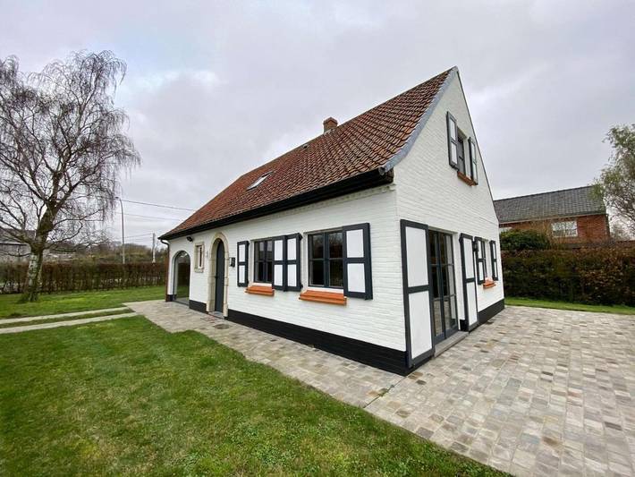 Location de vacances pour 7 personnes, avec terrasse ainsi que vue et jardin à Ypres - 2