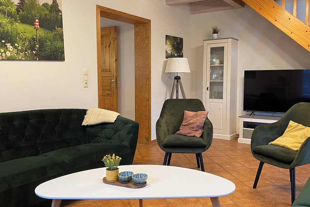 Ganze Wohnung, Bauernhof  Ostsee Schlei 8 Pers. Fewo Kinder Ponys Ziegen Hühner, ab 2 Nächte in Stoltebüll, Kappeln & Umgebung