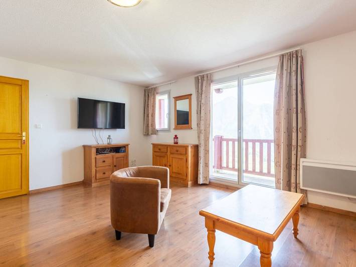 Gîte pour 8 personnes, avec balcon à Germ