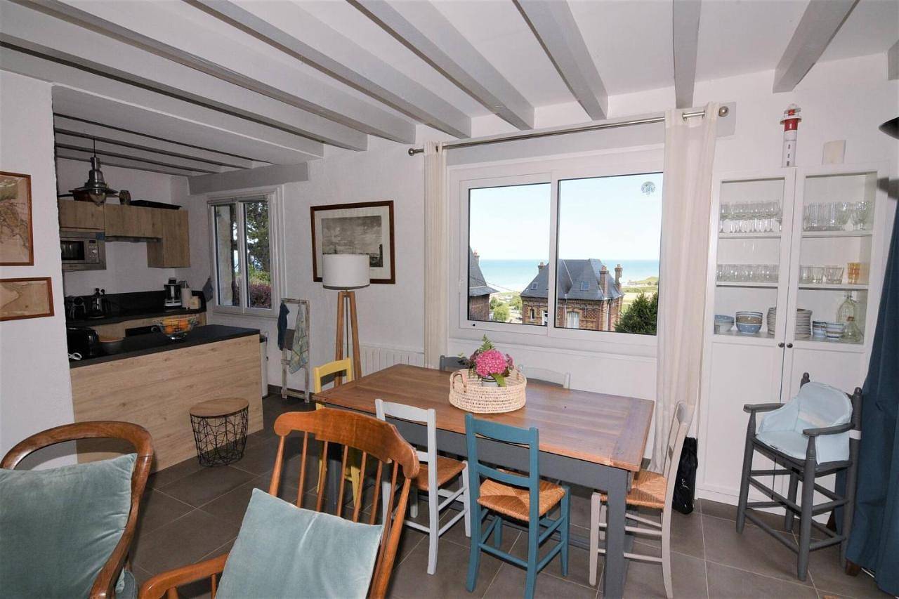 Appartement entier, Les Pins Maison Vue sur Mer in Pourville-sur-Mer, Hautot-sur-Mer