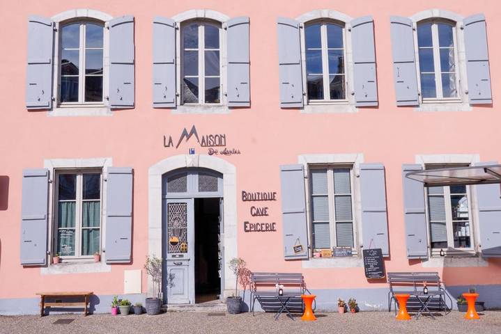 Location de vacances pour 2 personnes, avec vue dans Grands Thermes