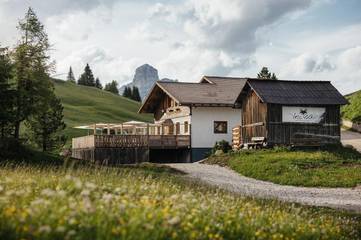Cottage pour 5 personnes, avec vue et jardin dans Dolomites