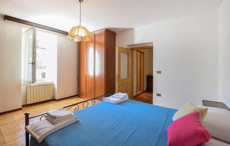 Ganze Ferienwohnung, Apartment mit Seeblick, Parkplatz, Terrasse und Internet in Ponte Caffaro, Bagolino