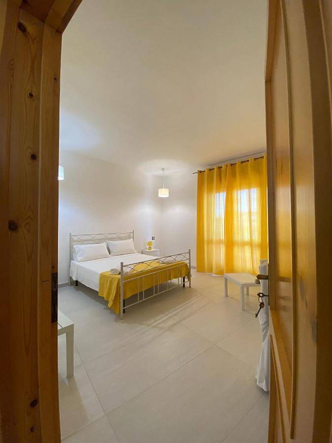 Ferienwohnung für 8 Personen, mit Ausblick und Balkon in Torre Colimena - 4