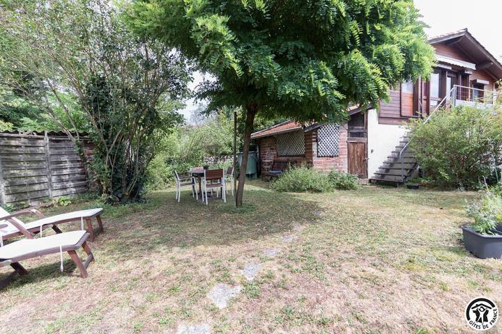 Gîte pour 2 personnes, avec Balcon ainsi que Terrasse et Jardin