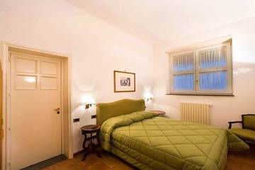 Villa With Pool for 10 People in Sorrento, Tyrrhenian Coast Campania, Photo 2